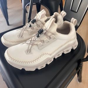 ON Running Women’s Shoes